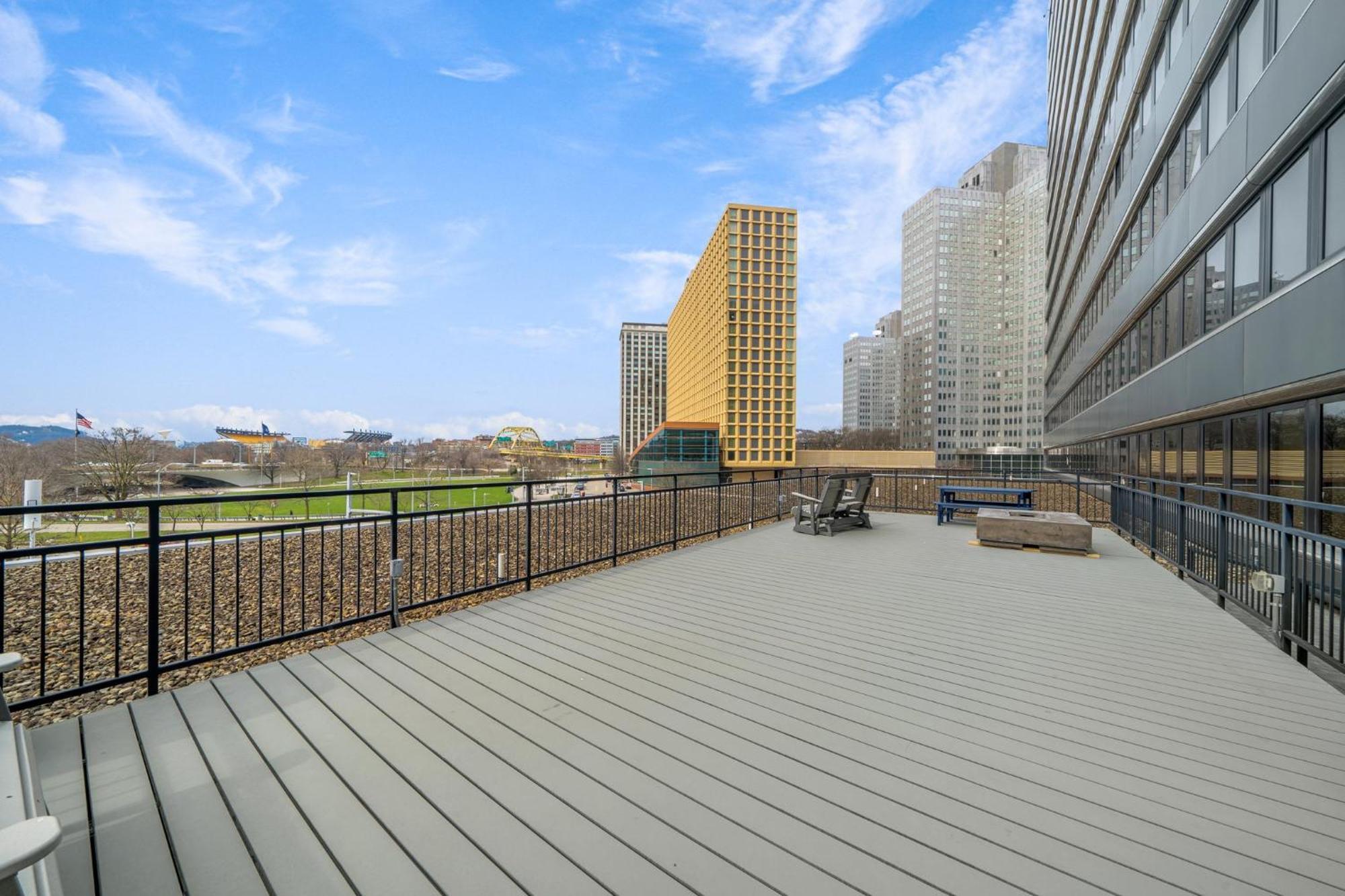Sprawling Stadium Views Wonderful Location 24-7 Parking Gym Lounge 피츠버그 외부 사진