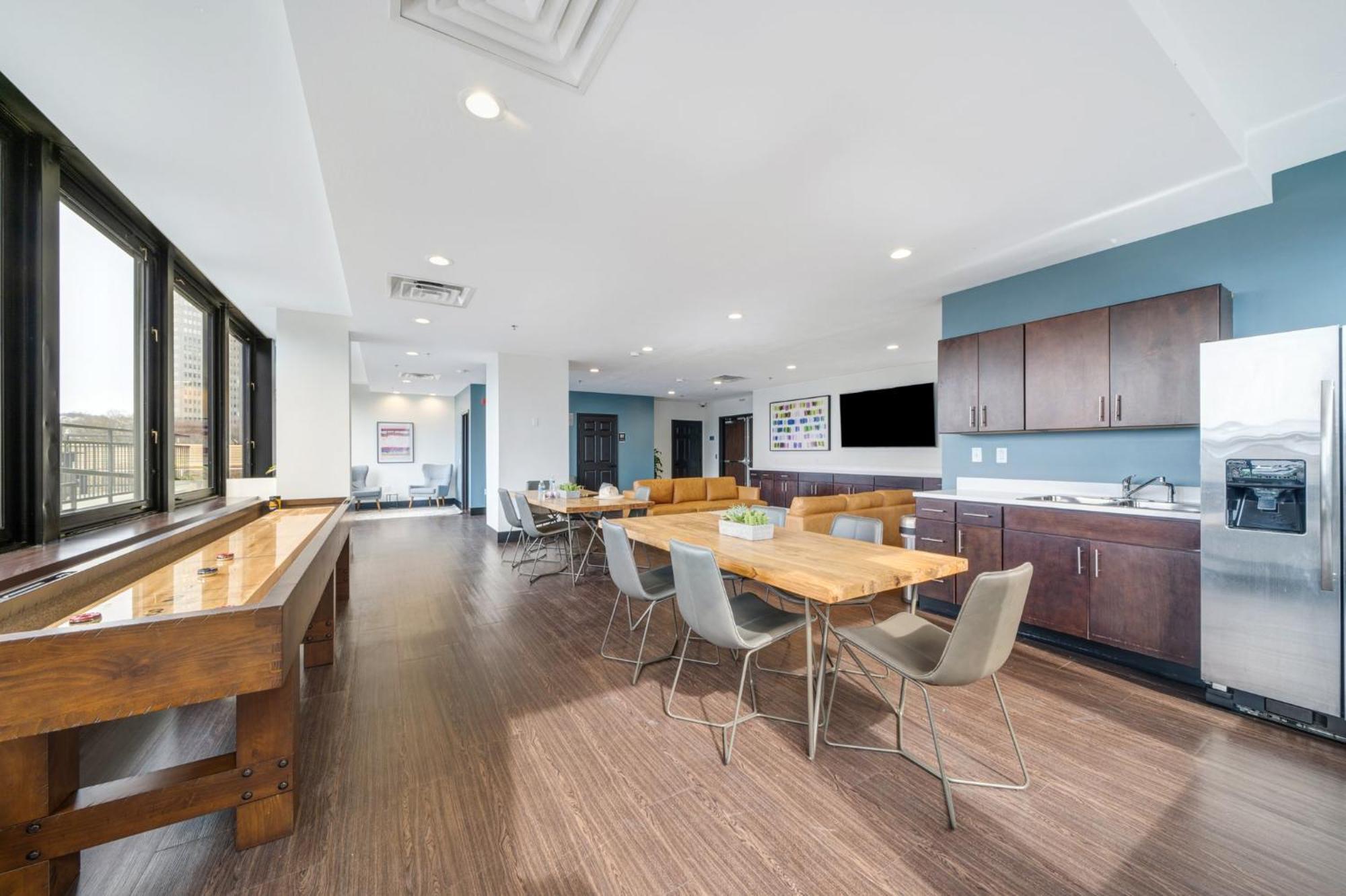 Sprawling Stadium Views Wonderful Location 24-7 Parking Gym Lounge 피츠버그 외부 사진
