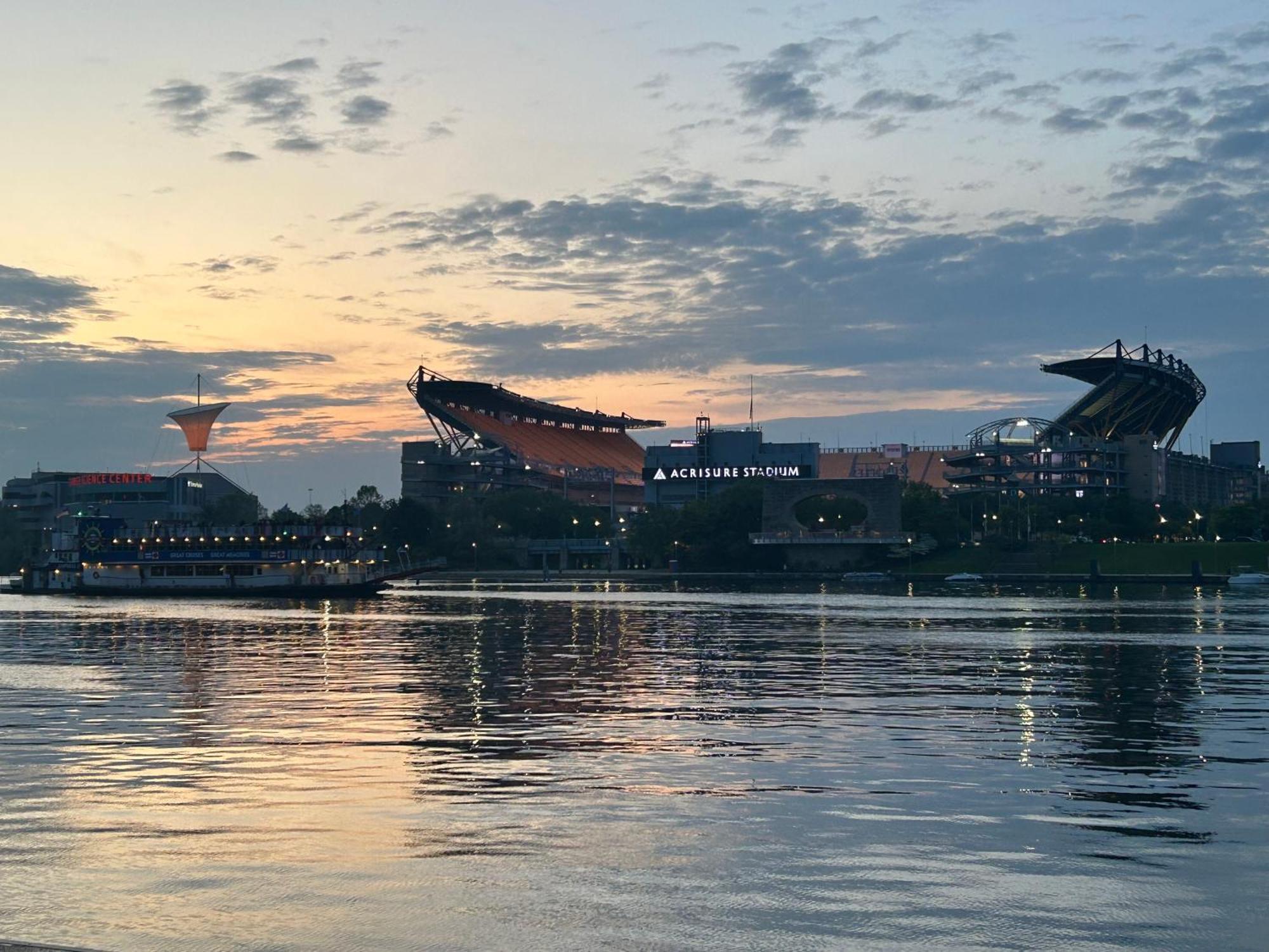 Sprawling Stadium Views Wonderful Location 24-7 Parking Gym Lounge 피츠버그 외부 사진